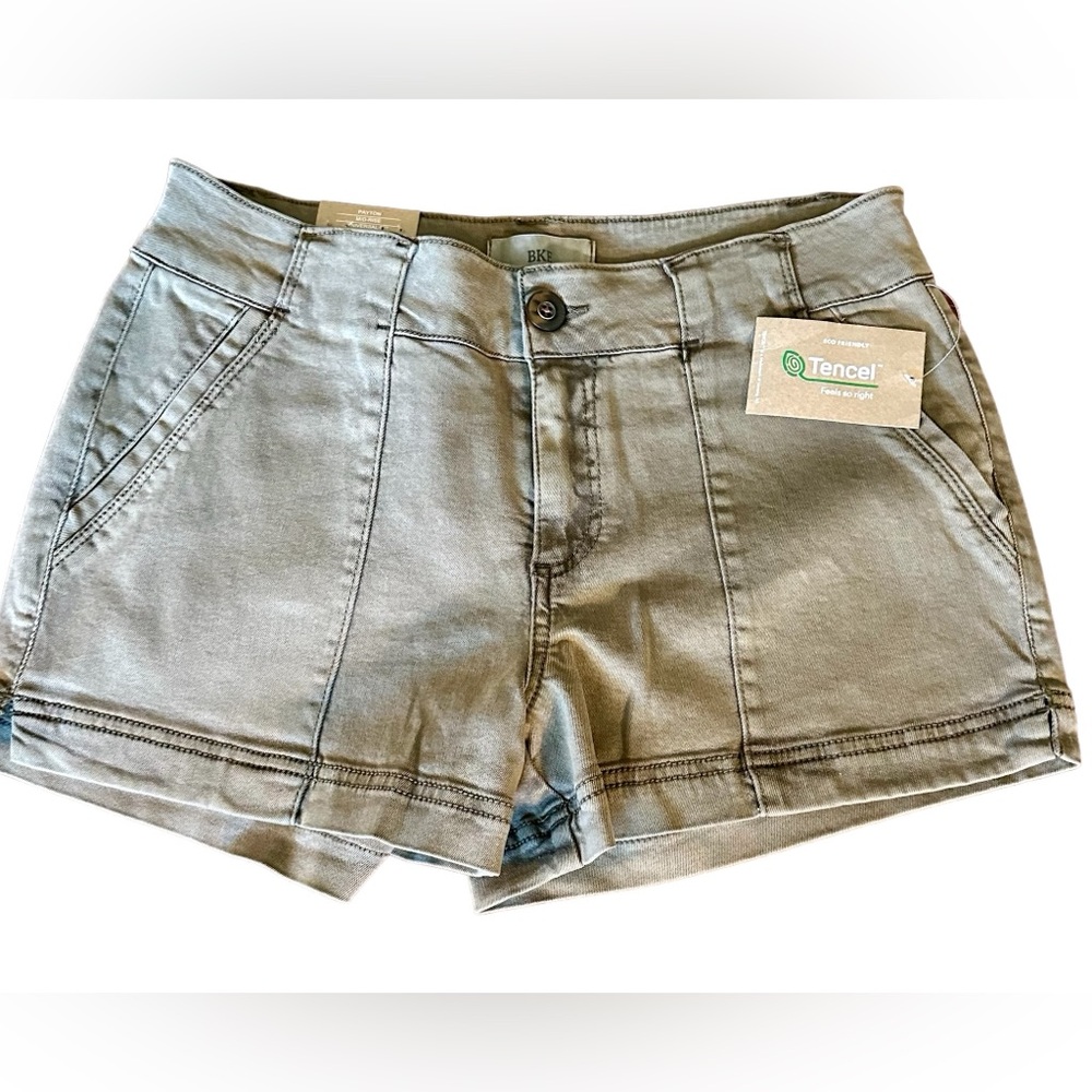 Buckle BKE SHORTS Mid- Rise PAYTON NWT 26